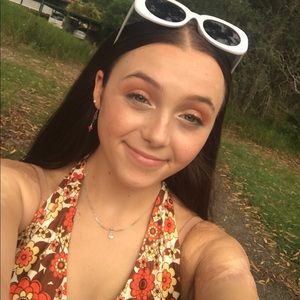 Meet your Posher, Jasmine